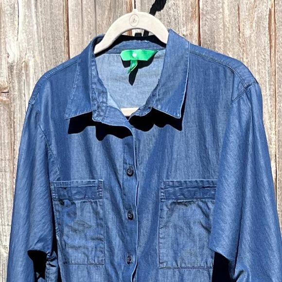 Dip blue button down top size small - Picture 7 of 17